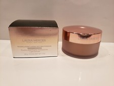 Laura Mercier  Translucent Loose Setting Powder  Light Catcher  Cosmic Rose 
