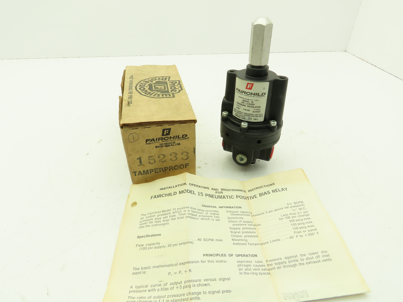 Fairchild 15233 Pneumatic Air Loaded Regulator 0-30 PSI 1/1 Ratio Model 15