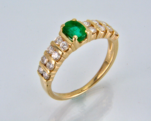 .89ctw Oval Cut Emerald and Diamond Statement Ring 14k Yellow Gold - Picture 6 of 8