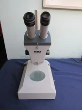Zeiss West Germany Stereo Microscope 47 50 52-9901 w/ 46 40 03  Eyepieces