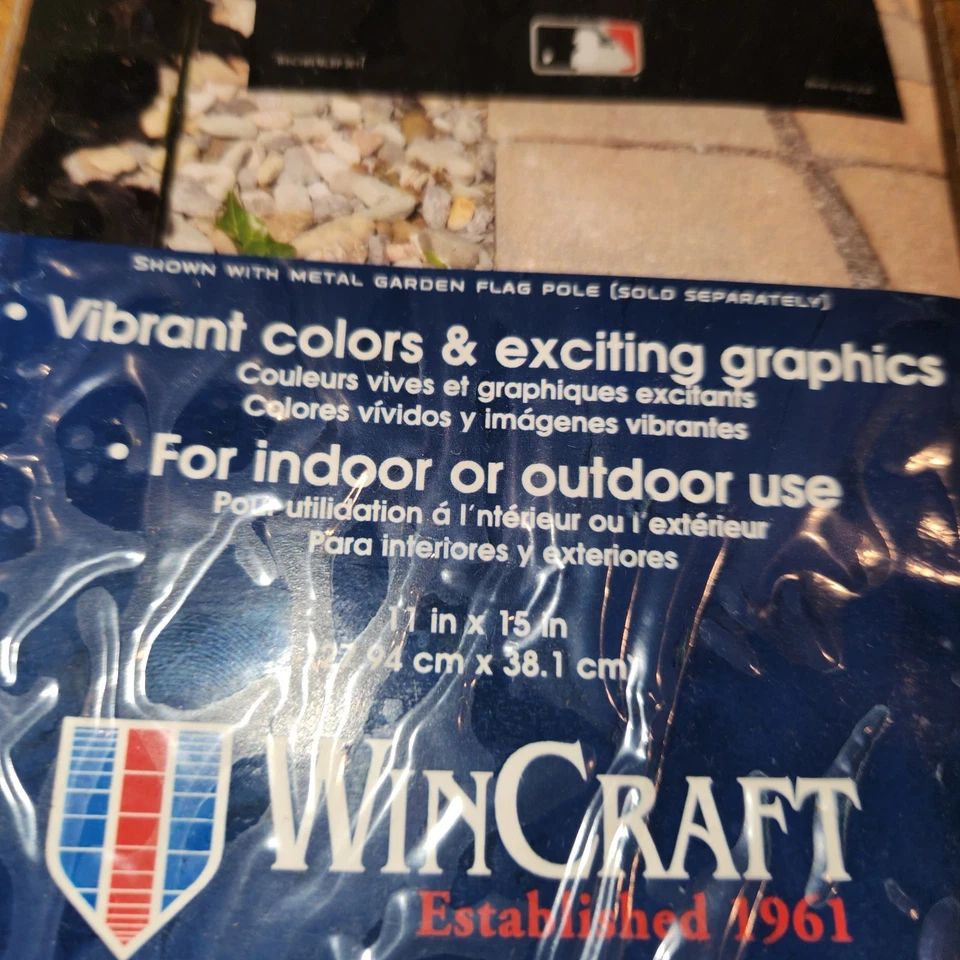 NEW MLB Wincraft 11" x 15" Miami Marlins Garden Flag - Image 3 of 4