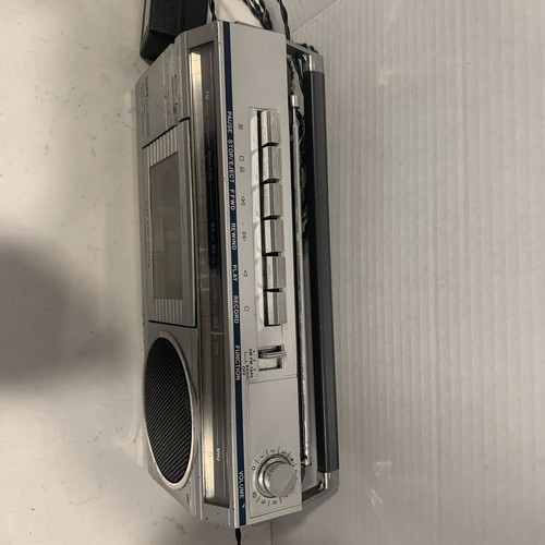 Vintage Sears Roebuck M Series Am/Fm Radio Cassette Recorder 564.21210250 - Picture 4 of 16