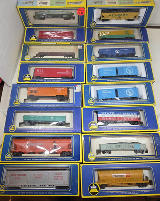 AHM HO SCALE TRAIN CAR BLIND MYSTERY BOX READ DESCRIPTION