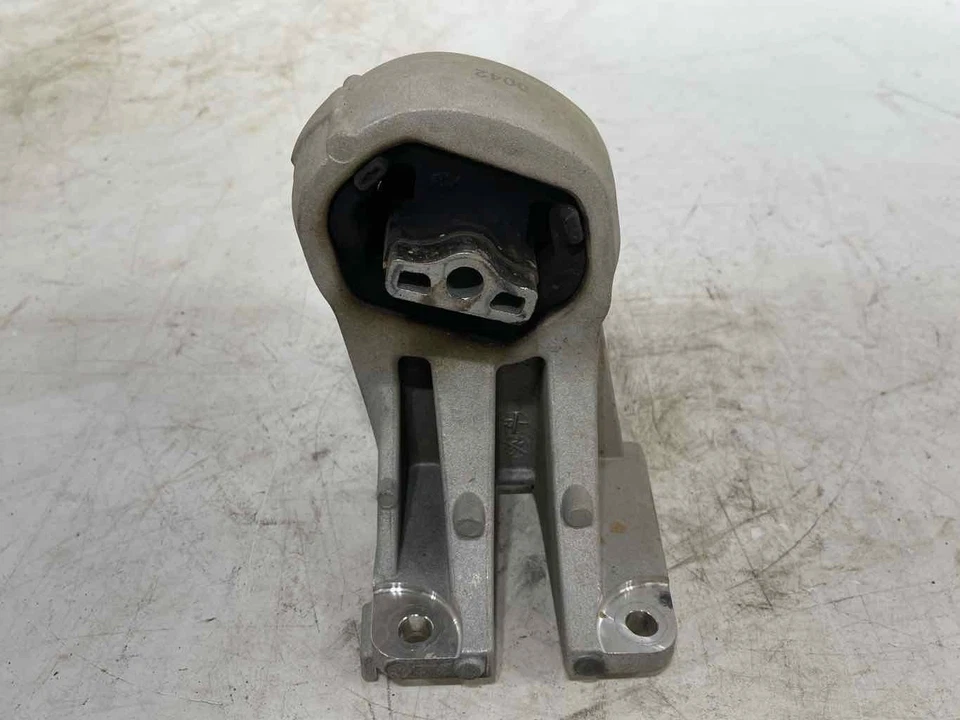 Fits 19 - 24 DODGE RAM 1500 New Style 5.7L 4x2 Engine Left Mount Insulator OEM - Image 3 of 4