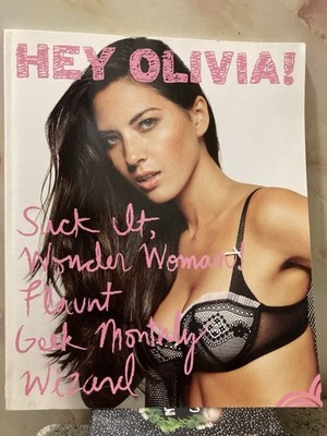 Hey Olivia! - Olivia Munn (Poster + Stickers Included)