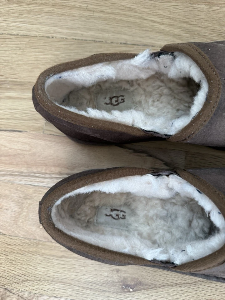 UGG Scuff Romeo II Slippers Men’s 10 Espresso Suede Shearling Lining Rubber Sole - Image 3 of 4