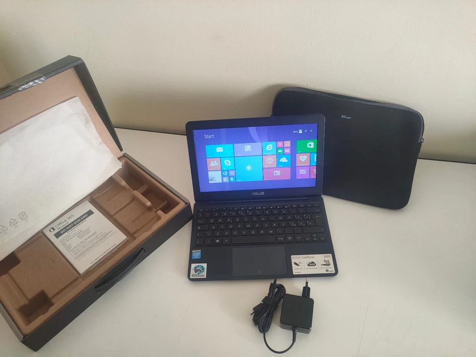 Notebook Laptop Portatile ASUS X205T 11.6" Intel Atom Z3735F 2GB RAM 32GB EMMC - Immagine 2 di 3