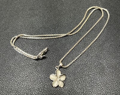 .925 Sterling Silver Flower Blossom Necklace Stunning 18  5.8G Estate