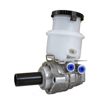 Brake Master Cylinder For Isuzu Trooper UBS73 3.0TD 98-04 / UBS69 3.1TD 92-98 