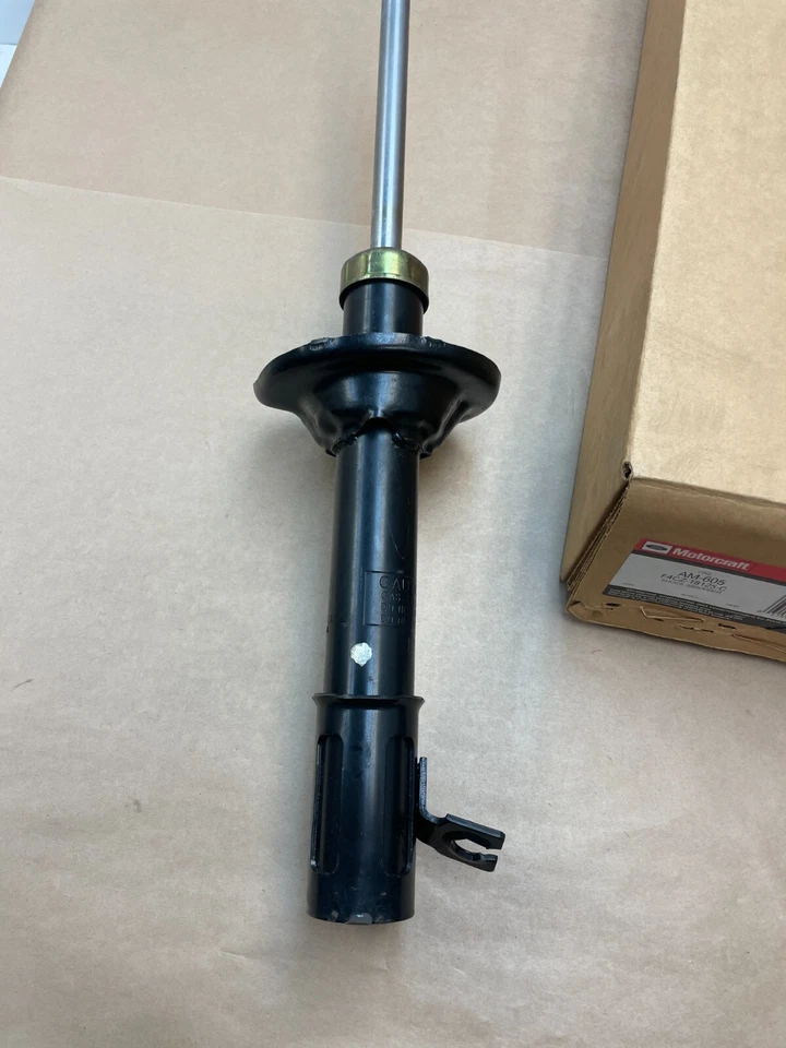 Puntal/amortiguador trasero izquierdo Motorcraft genuino para Escort/Mercury Tracer 1993-1996 Foto 2 de 4