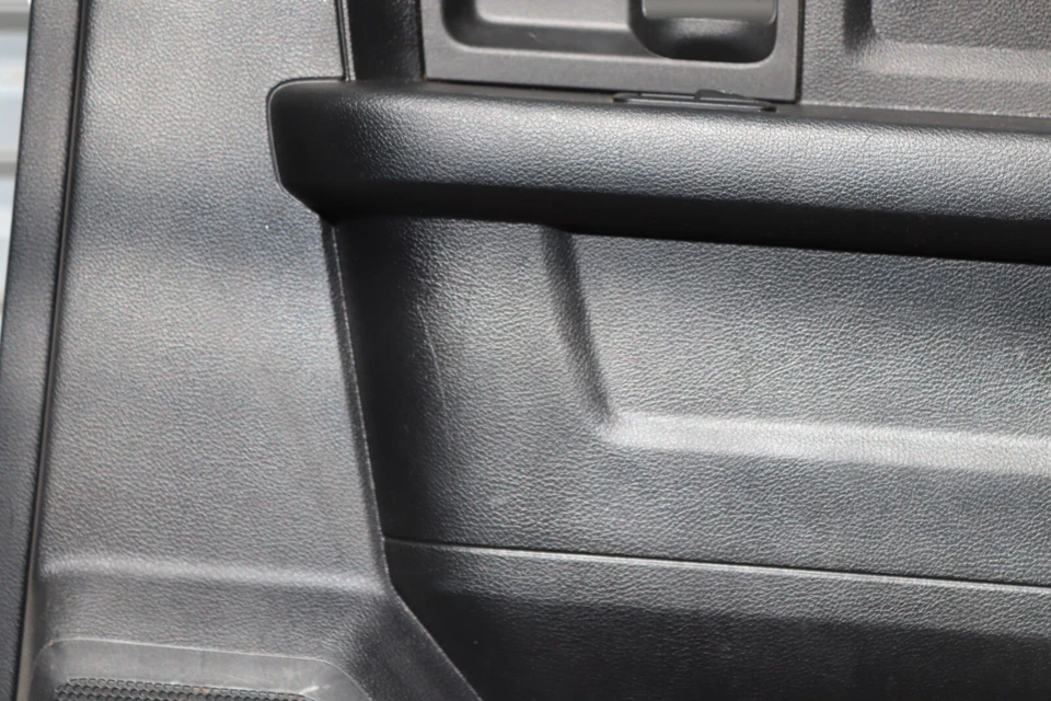 Dodge Ram 3500 2013-2018 doble cabina puerta trasera derecha panel embellecedor cubierta OEM Foto 4 de 4