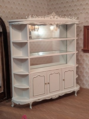     BESPAQ       Louis XVI Vitrine Schrank Weiß Gold verziert   Handarbeit  