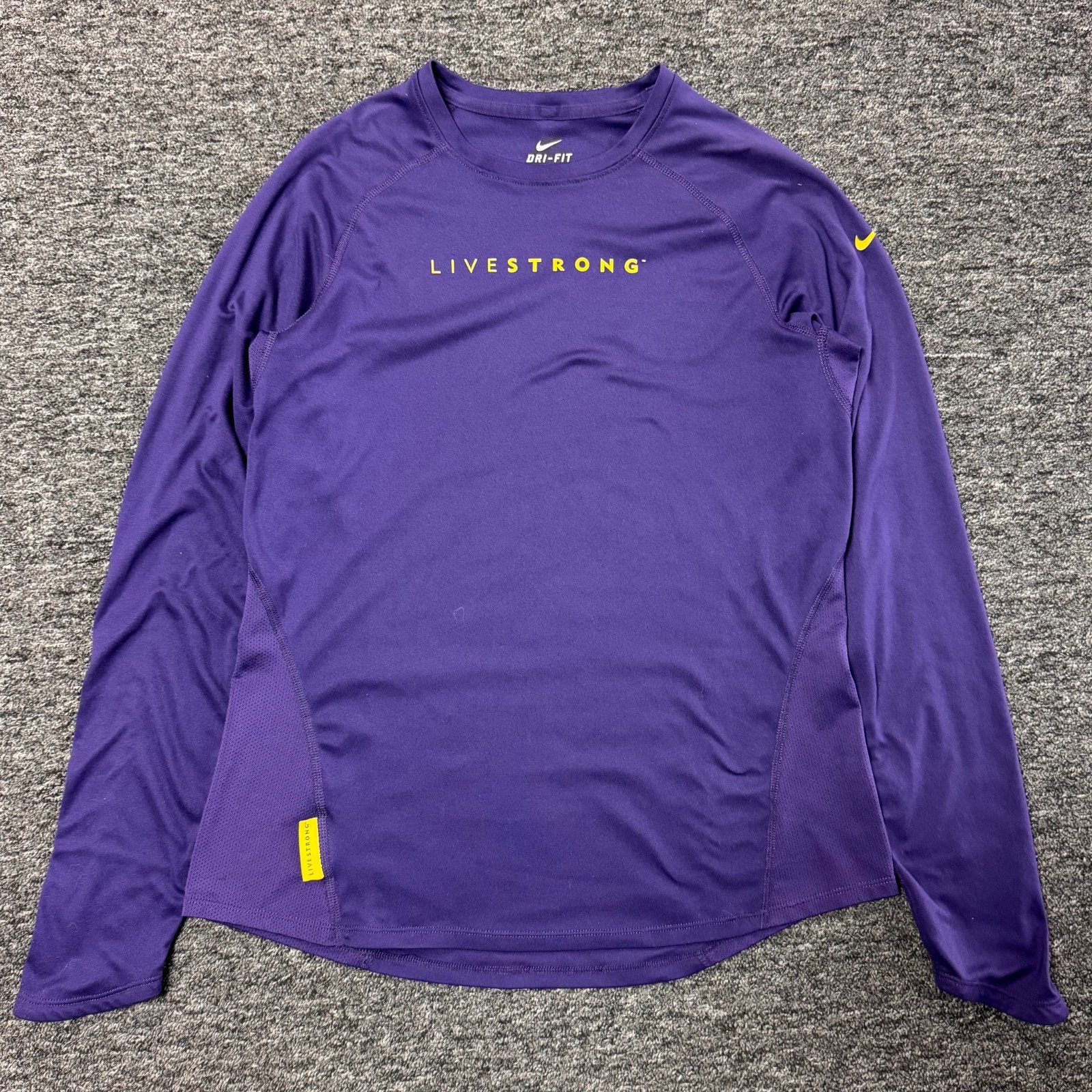 Nike Live Strong Athletic Pullover Performance Ru… - image 1