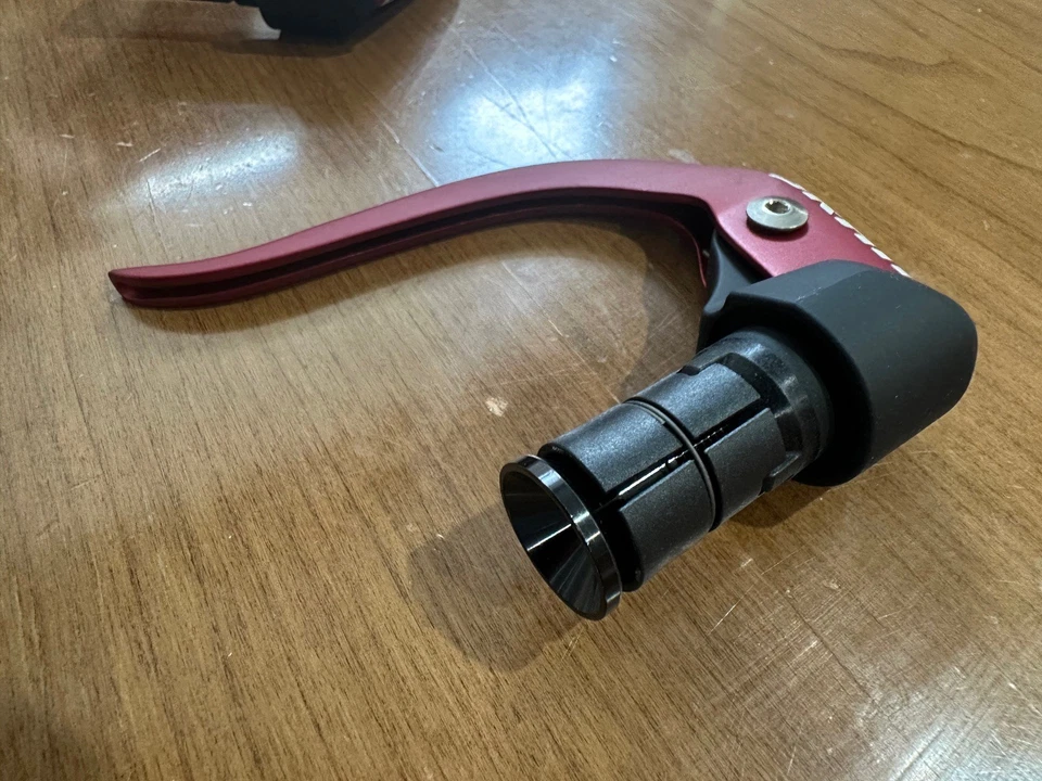 Conjunto de pares de alavancas de freio SRAM S-500 TT Aero, vermelho (esquerda e direita) - Imagem 3 de 4