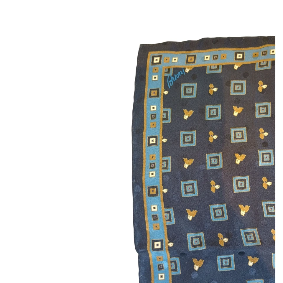 Квадратный карман с геометрическим узором Brioni сделано в Италии 100% шелк - Изображение 4 из 4