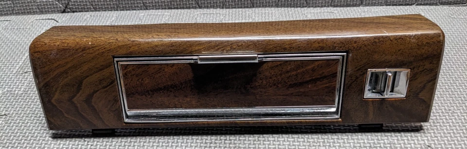 Oldsmobile 98 1977-1979 interruptor de ventana trasera con cenicero izquierdo y derecho par OEM Foto 3 de 4