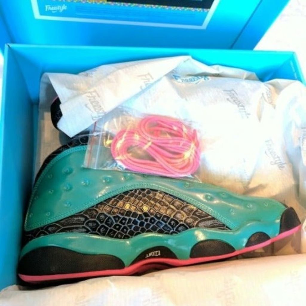Nike Air Jordan XIII 13 Retro DB Doernbecher 100percent Authentic Size 11US image 3