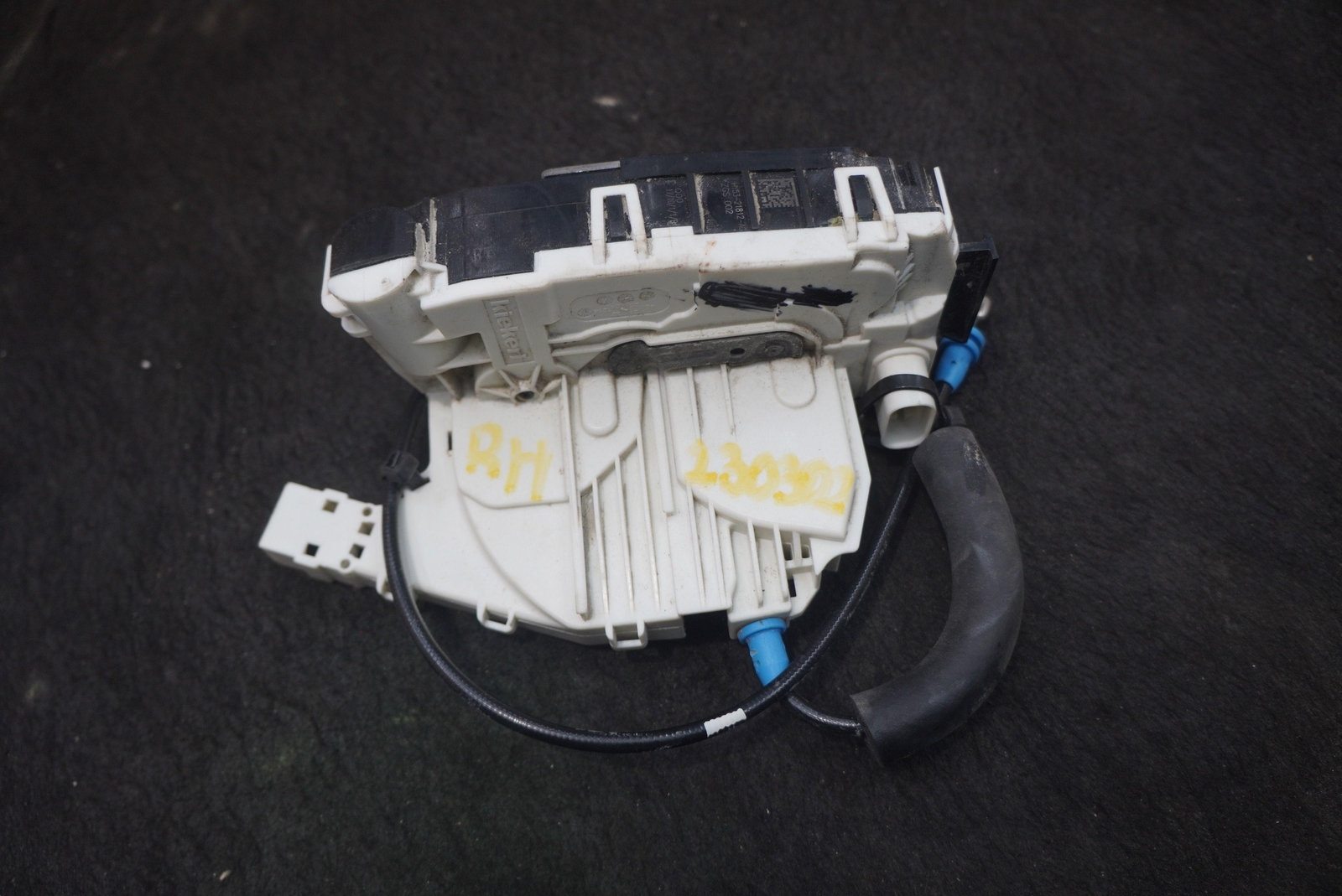 Front Right Passenger Door Lock Latch HY53-21812-AC OEM Aston Martin DB11 2017