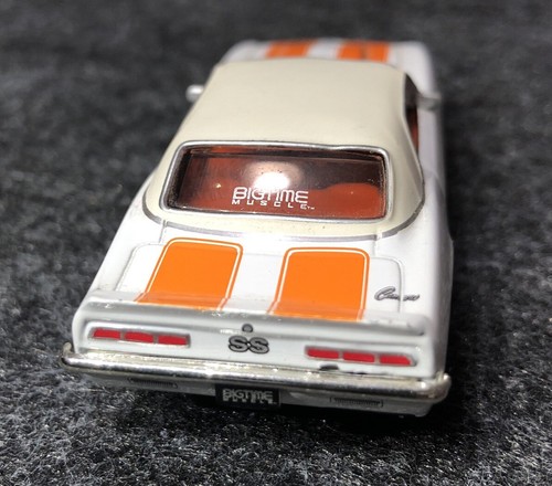 JADA Dub City BigTime Muscle LOOSE 1969 Chevy Camaro Die Cast Car 1:64 White - Picture 5 of 10