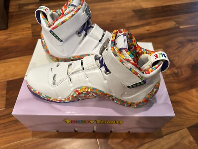 Nike Zoom LeBron IV  Fruity PEBBLES 2024  Size 11M/12.5W [DQ9310-100]