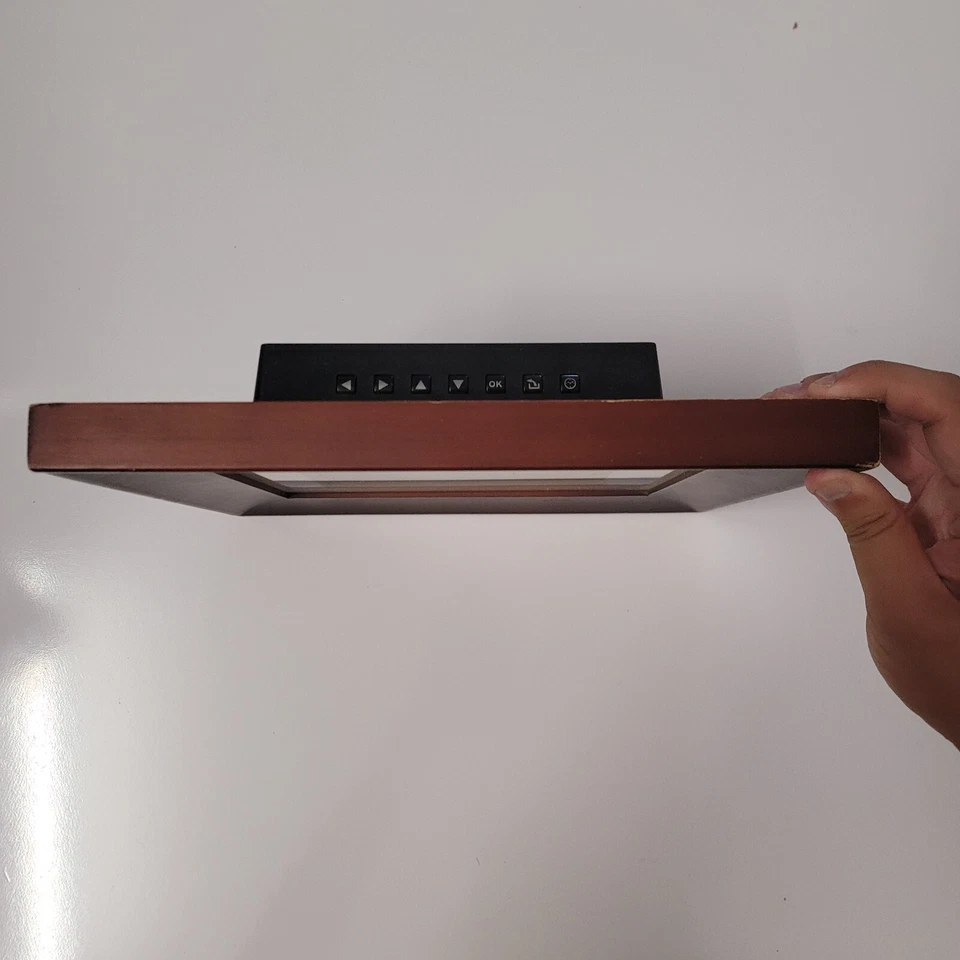 Philips SPF3407D/G7 7" Digital Photo Frame - Brown #954 - Image 4 of 4