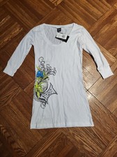 Tap Out White Round Neck Sleeve Womens / Ladies "Medium"