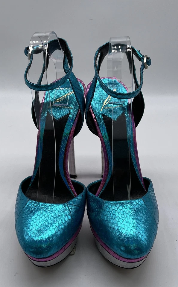 Bomba de plataforma Brian Atwood Fontenay holograma serpiente en relieve talla 10 Foto 2 de 4