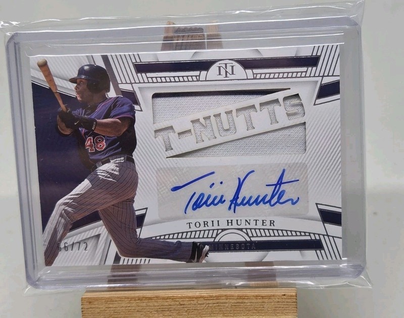 Torii Hunter Auto /72 2023 Panini National Treasures - Die-Cut Material