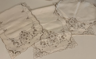 5 VTG Linen Cut Out Madeira Floral Embroidery, 3 Runners 2 Placemats Cottagecore