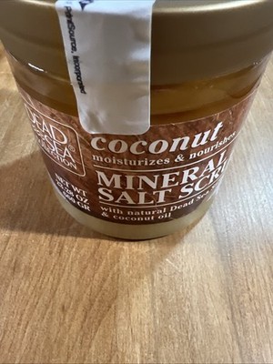 Dead Sea Scrub: Mineral Dead sea Salt & coconut oil Bath Body Scrub Large 660g