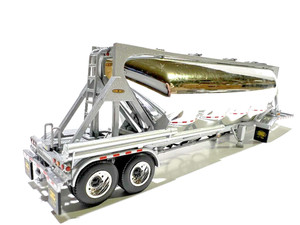 DCP/ FIRST GEAR 1/64 SCALE CHROME & SILVER TANDEM AXLE J & L PNEUMATIC TANKER