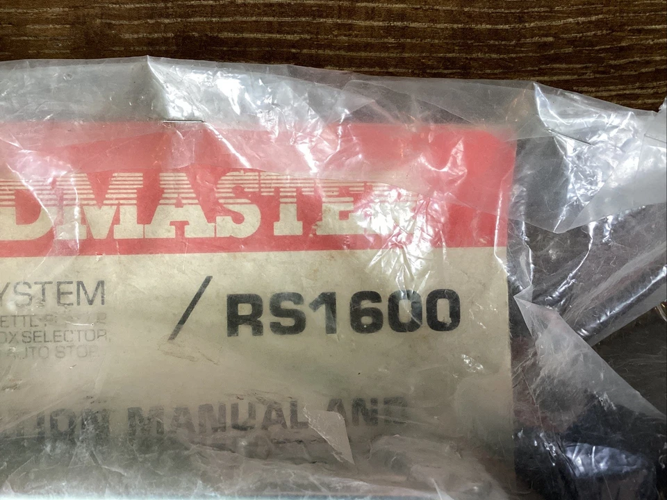 NOS Roadmaster RS1600 Car Stereo System AM/FM Stereo Cassette Tape Player - Image 2 of 4