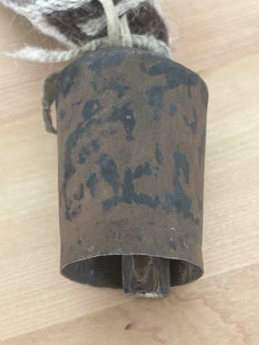 Vintage - Antike Yak Kuhglocke mit Wollgewebeband - Bild 6 von 14