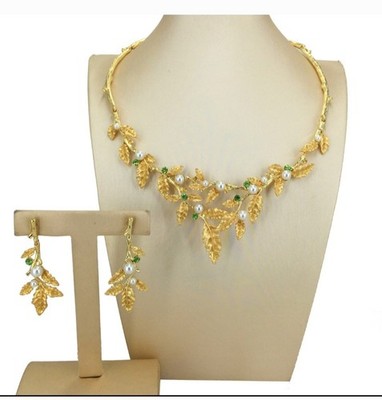 Ladies African Party Emerald Enchantment Duo Set Necklace Set- Gold Green Pearl
