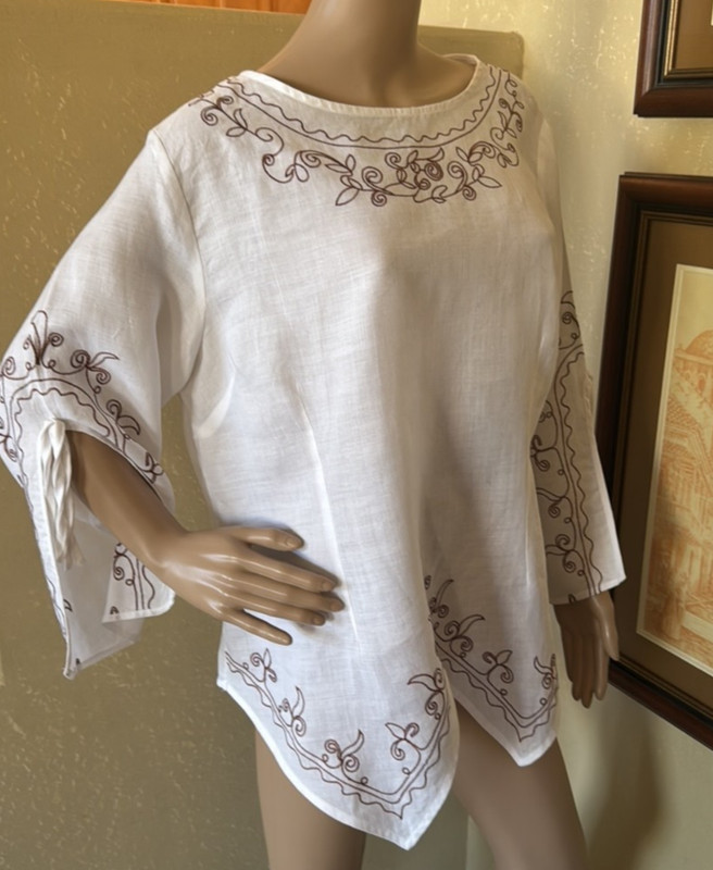 Women's 100% Linen White Embroidered Tunic Made in USA sz L