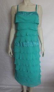 green races dress