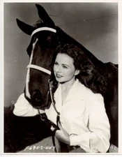 JEANNE CRAIN  8X10 PHOTO    #5230