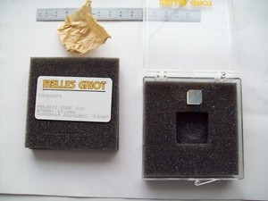 Polarizing beam splitter cube for red, 670 nm beam, 10 mm, new, Melles-Griot.