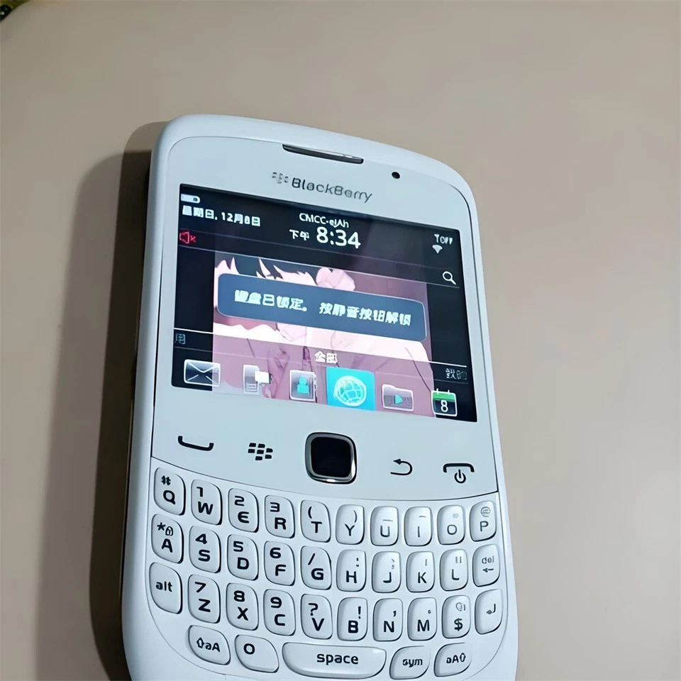 Smartphone Original BlackBerry Curve 9300 3G GSM 2MP WiFi Qwerty Key Mini-SIM Foto 2 de 4