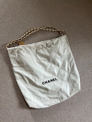Chanel 22 Tasche bag shopper hobo weiss white gross Chanel Paris