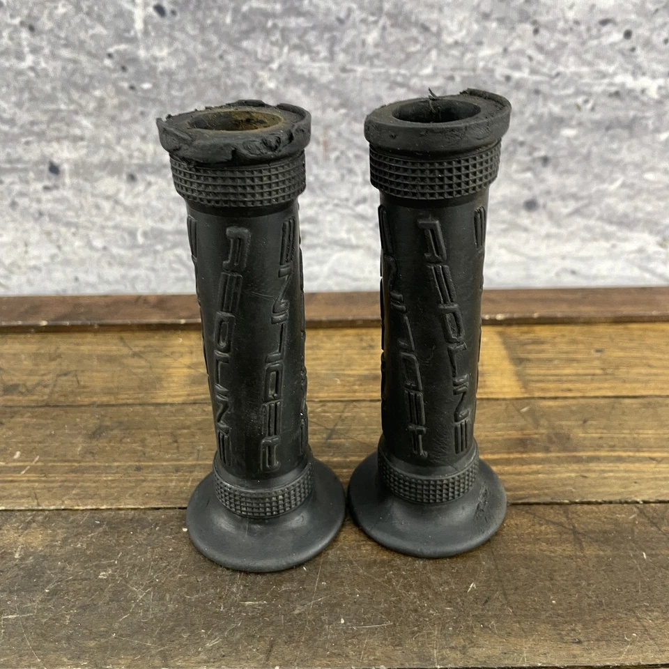 Vintage Redline BMX Handlebar Grips Old School BMX Bicycle Set 90s 00s - Image 2 of 4