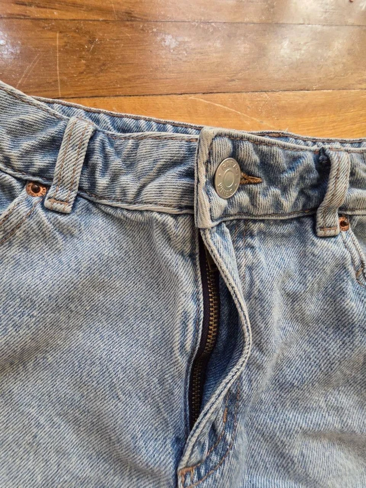 Pantalones cortos de mezclilla lavado ligero de garaje azul talla 27 A001055 Foto 3 de 4