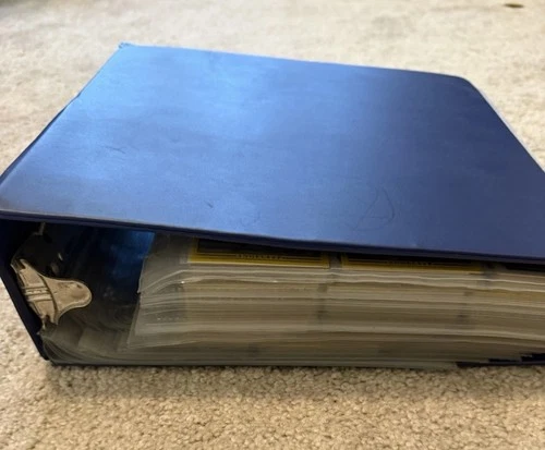 Huge Vintage Baseball Card Lot Binder Full 1980s 1990s Nolan Ryan Jeter + 500+