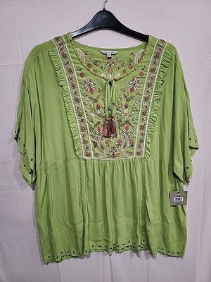 John Mark NWT  Blouse Womens Size 1X, Short Sleeve Embroidered Lime Green