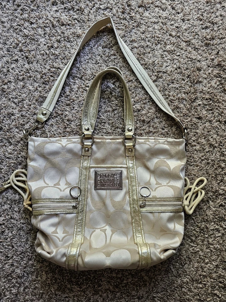 Coach Poppy Gold and Cream Logo Pattern Tote Shoulder Bag - Image 2 of 4