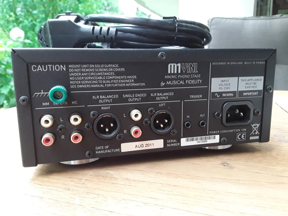 Musical Fidelity M1  ViNL  Phonovorverstärker schwarz high End - Bild 3 von 4
