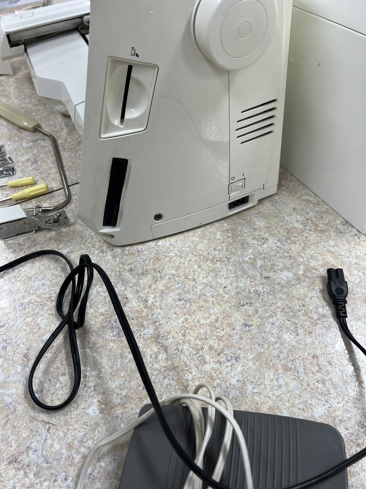 Brother Pacesetter ULT 2001 Sewing / Embroidery Machine, Serviced! eBay