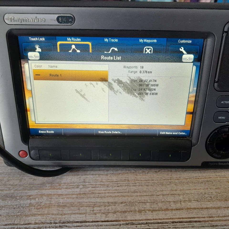 RAYMARINE E90 W GPS CHART PLOTTER FISHFINDER RADAR MFD  waypoints included - Image 2 of 4