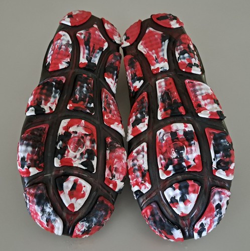 BLACK & RED PLASTIC WADING SHOES SIZE 7-8 - Picture 4 of 5