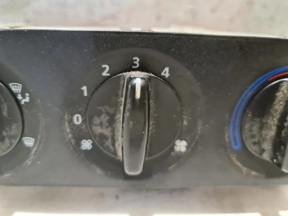 Land Rover Air Con Heater Climate Control Switch 2004 Freelander L314 N100984H - Image 4 of 4